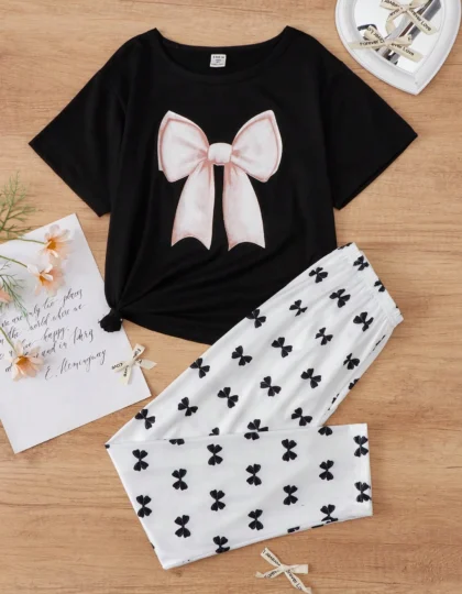 بيجاما بطبعة فراشة لفتيات المراهقات مع تفاصيل عقدة الفيونكة