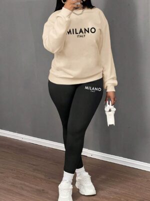 SHEIN طقم من قطعتين - بلوزة هوديي فضفاضة بطباعة كلمة عشوائية وسروال ضيق، مناسب للربيع/الخريف
