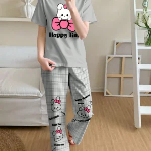 SHEIN مجموعة بيجاما متكونة من قميص جرافيك بشعار أرنب جميل و بنطال فضفاض مخطط، ملابس منزلية مريحة وعصرية